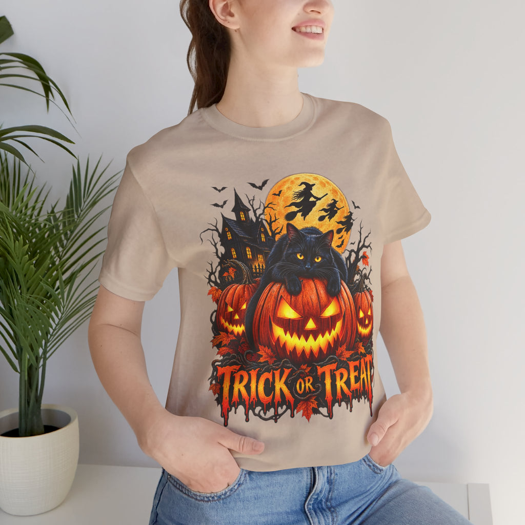 Trick or Treat Jack-O'-Lanterns Pumpkin Cat T-Shirt | Halloween Tee, Spooky Haunted Moon